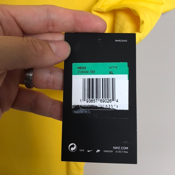 Nike Brazil 2018 Stadium Home Soccer Jersey - Picture 3 of 9